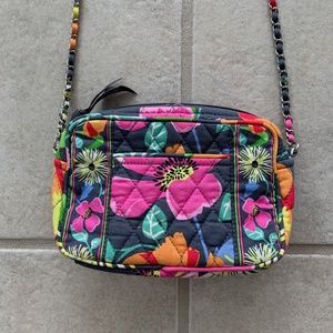 Vera Bradley Small crossbody purse w/ chain strap
